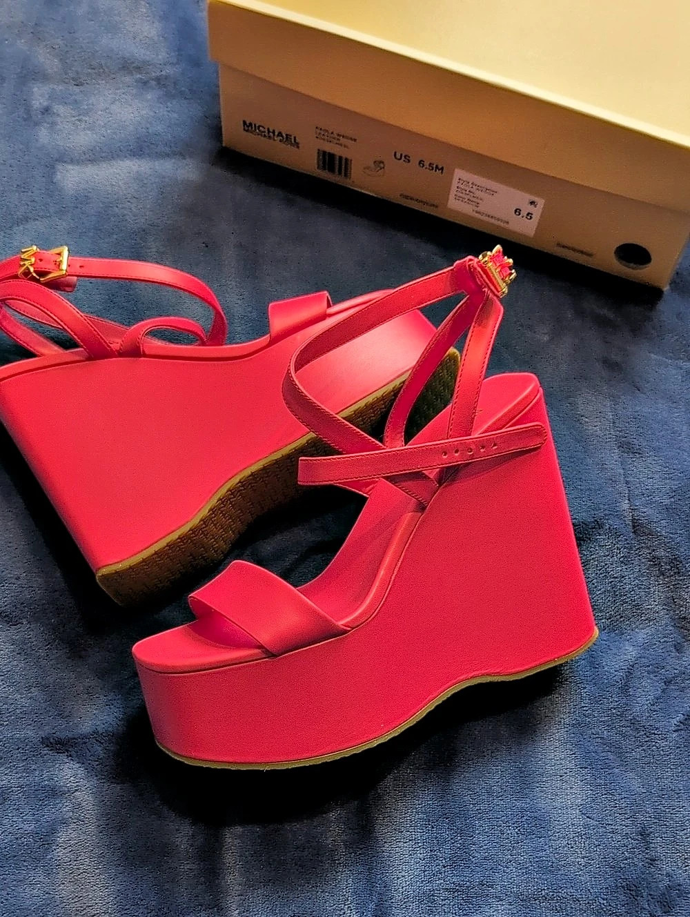 Michael Kors Paola Wedge Pink Wedge Sandals US 6.5 Like New
